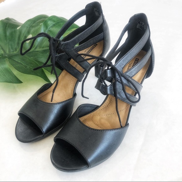 clarks adriel elaina